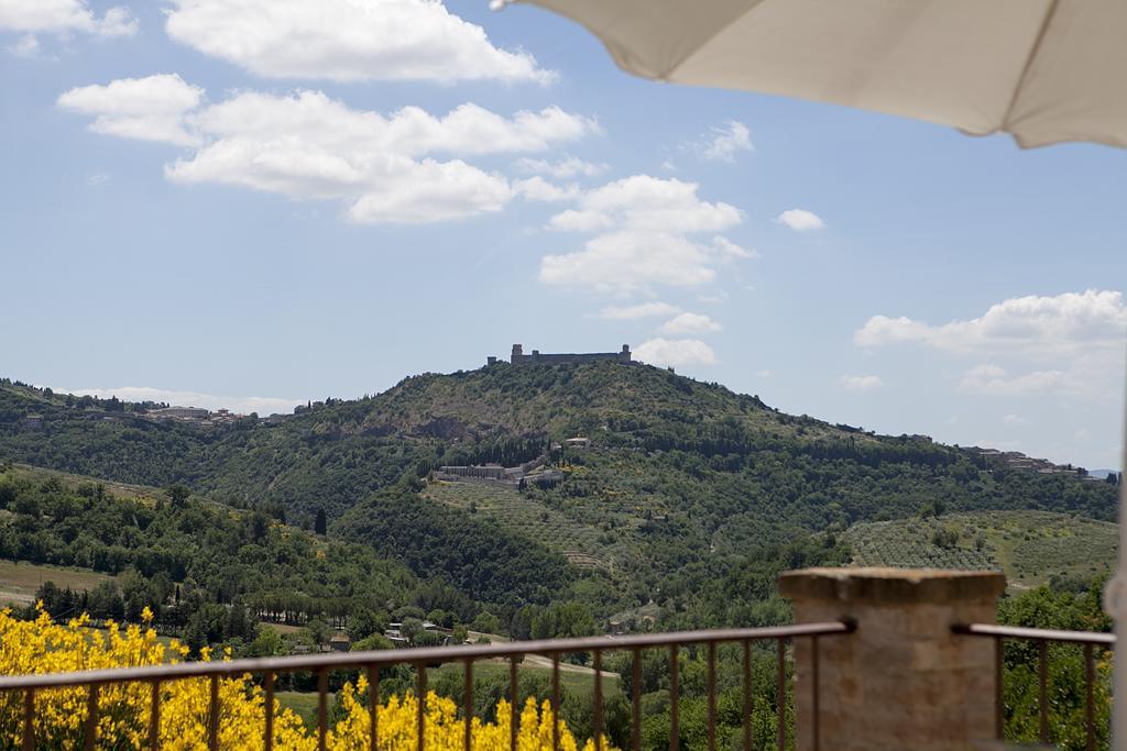 Re Artu Assisi Country Lifestyleアパートホテル エクステリア 写真